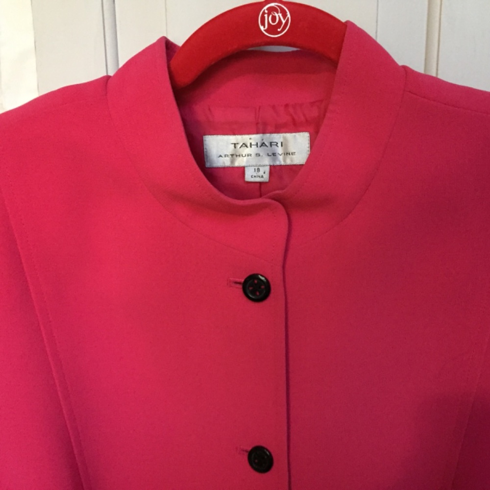 Tahari Pink Blazer - Picture 5 of 15